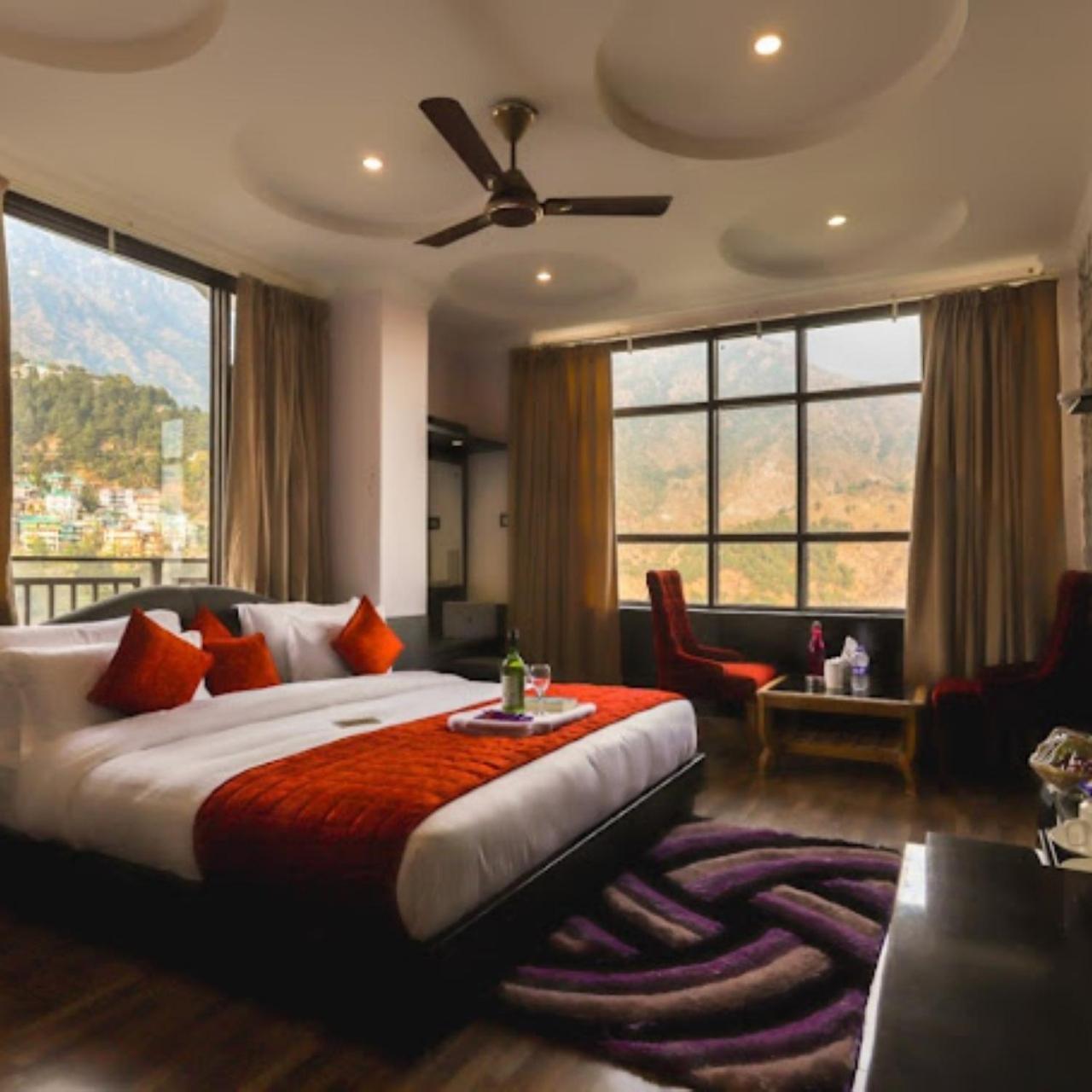 Hotel Holiday Hill, Near Mall Road, Mcleodganj# Parking#Restaurant Dharamshala Eksteriør bilde