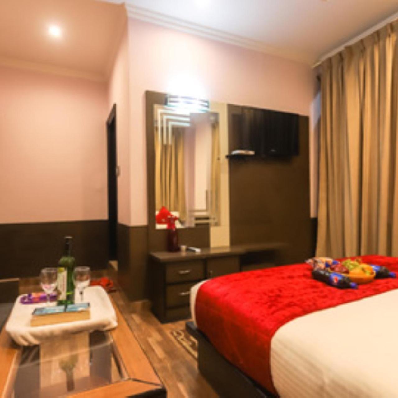 Hotel Holiday Hill, Near Mall Road, Mcleodganj# Parking#Restaurant Dharamshala Eksteriør bilde