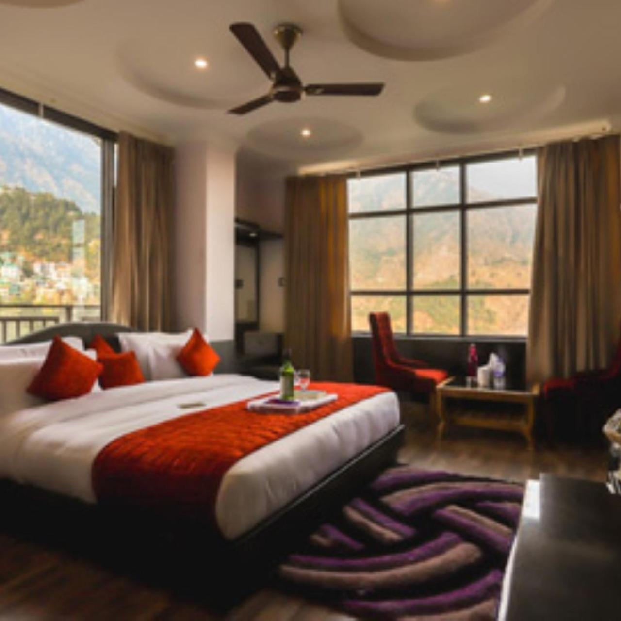 Hotel Holiday Hill, Near Mall Road, Mcleodganj# Parking#Restaurant Dharamshala Eksteriør bilde