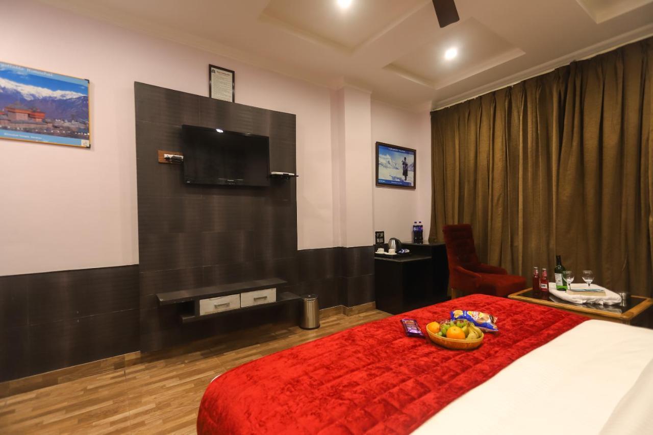 Hotel Holiday Hill, Near Mall Road, Mcleodganj# Parking#Restaurant Dharamshala Eksteriør bilde